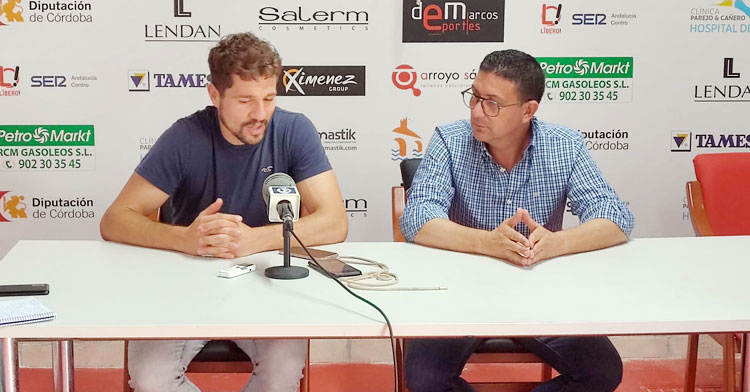 Edu Chía junto al presidente, Francis Cabeza. Foto: @SalermPG