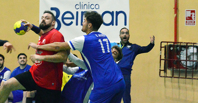 Jesús Díaz, al fondo, en un momento del Cajasur-ARS de esta campaña en Fátima. Foto: CBM
