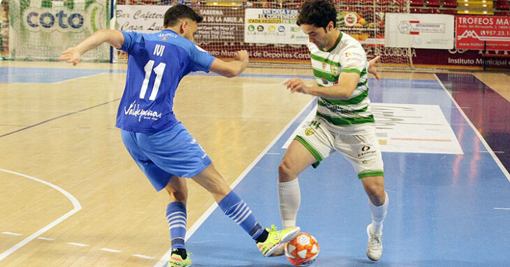 Pablo del Moral en el duelo frente al Viña Albali Valdepeñas. Foto: Córdoba Futsal