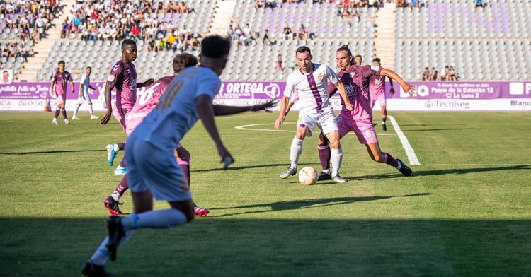 El centenario del Real Jaén no traerá un ascenso de categoría. Foto: Real Jaén CF