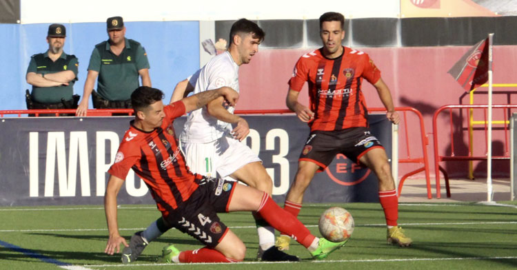 Córdoba B y Salerm Puente Genil buscan el pase en un partido espectacular. Foto: CCF