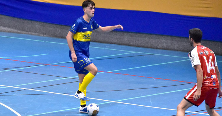 Gera con su camiseta auriazul. Foto: Susana Ronchel