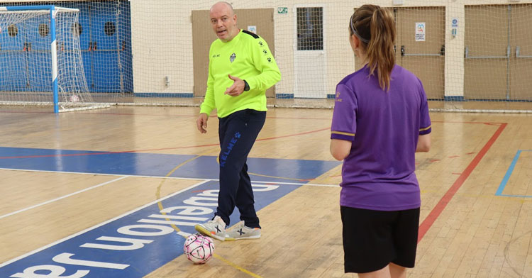 Macario en su etapa de Melilla con el Torreblanca. Foto: Zonafutsal.com