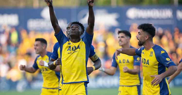 Moyano en el partido final del ascenso del Alcorcón.