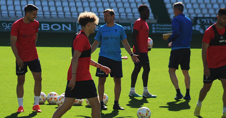 Simo en uno de los últimos entrenamientos en El Arcángel bajo la dirección técnica de Manuel Mosquera.