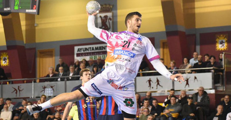 Tiago Sousa en un partido con el Ademar. Foto cedida por el Ángel Ximénez Puente Genil