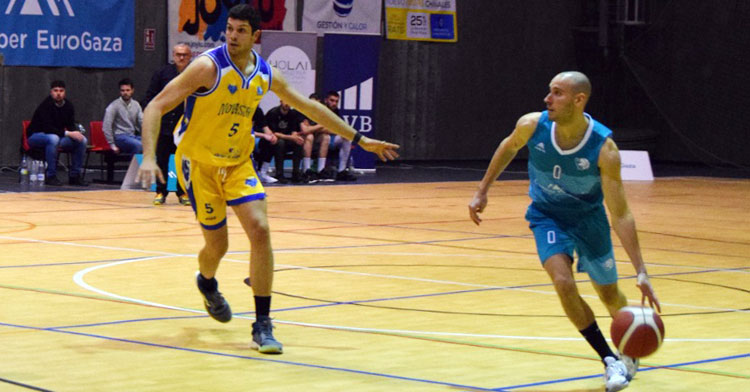 Valentín Burgos en un ataque del UCB. Foto: Laclasi.es