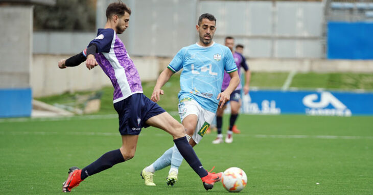 Antonio Pino en un partido como celeste. Foto: Antonio Dávila / Ciudad de Lucena