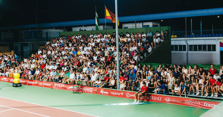 La grada lateral que se quedó pequeña en la final y en la que se ampliarán las plazas supletorias para 2024.