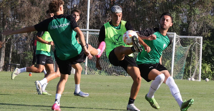 Un momento del partidillo entre Córdoba y Córdoba B en la Ciudad Deportiva