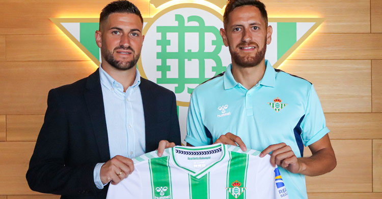Rafa López junto a Rubén Cornejo en su puesta de largo como jugador bético. Foto: Betis Futsal