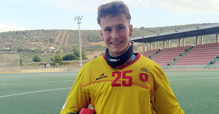 Salva Arroyo con la camiseta nacional. Foto: Estudiantes'87