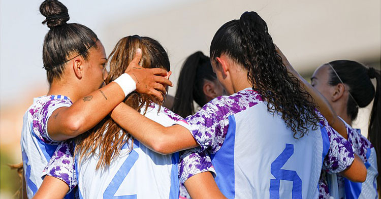 Wifi y sus compañeras celebrando uno de sus goles. Foto: RFEF