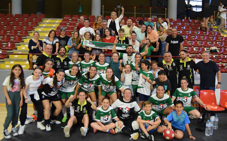 Una foto del Deportivo Córdoba Cajasur el pasado curso. Foto: @CordobaFS