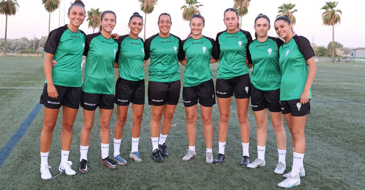 El emblema del nuevo Córdoba Femenino, sus ocho caras nuevas. Foto: CCF