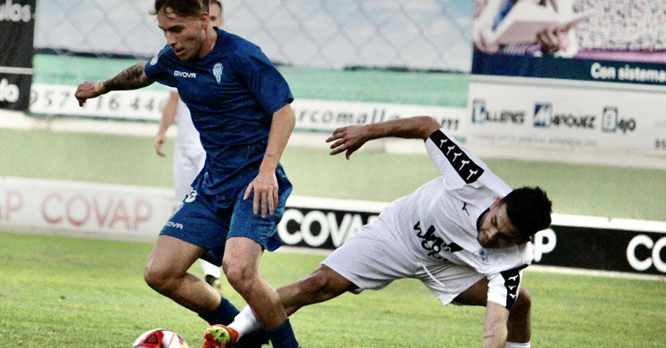 Córdoba B y Pozoblanco en un amistoso de esta pretemporada. Foto: @cantera_ccf