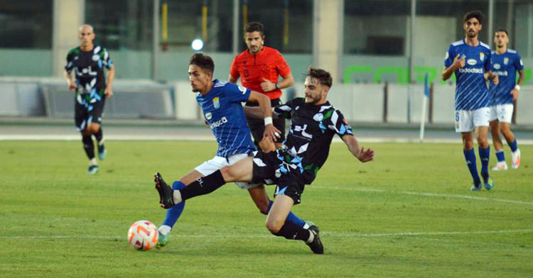 La pelea del cuadro aracelitano le dio un justo empate frente al Xerez CD. Foto; Juan Antonio Castaño / Ciudad de Lucena