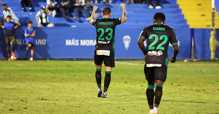 Diarra y Carracedo celebrando el importante triunfo en Alcoy.