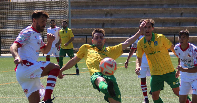El cuadro auriverde no pudo con un pujante Chiclana. Foto: Montilla CF