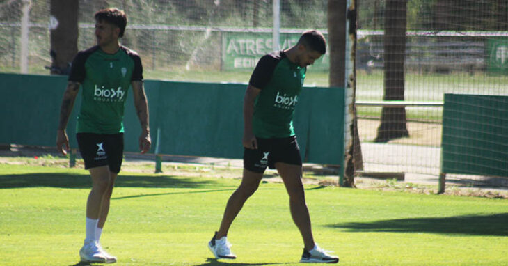 Recio y Adri Castellano abandonando el entrenamiento tras ejercitarse al margen del grupo.