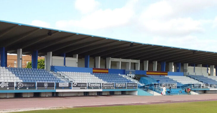 Una imagen del mítico Estadio Álvarez Claro de Melilla