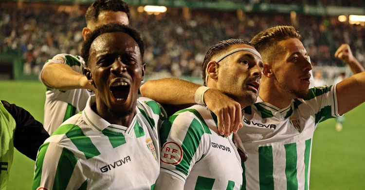 Diarra e Isma Ruiz celebran con Kike Márquez el primer gol al Castellón. Foto: CCF