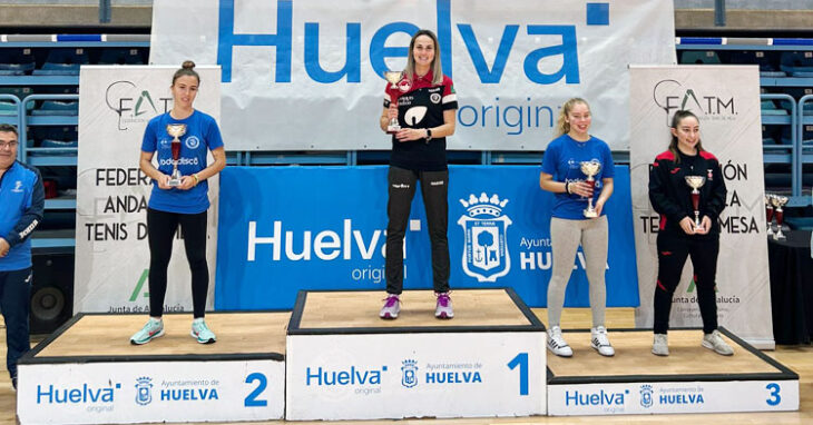 Marija Galonja en lo más alto del podio en Huelva. Foto: CCF