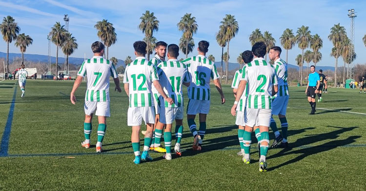 Los jugadores del Córdoba B en la celebración de uno de sus goles. Foto: @rafaherrerias