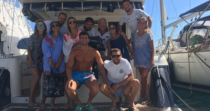 El cordobés Javi Poveda, arriba a la izquierda, con Rodri, Antoñito y sus parejas el día previa a la boda de Deivid.