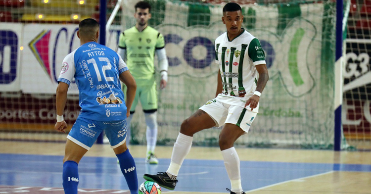 Kaue Pereira, en su debut como blanquiverde. | Foto: Córdoba Patrimonio