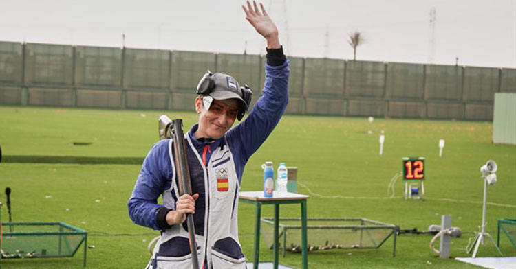 Fátima Gálvez saludando al público. Foto: Andrea Caroppo / ISSF