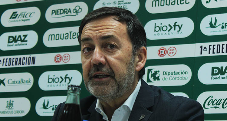Antonio Fernández Monterrubio durante su balance del mercado invernal del curso 2023-24.