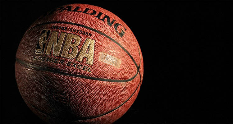 El balón oficial de la NBA.