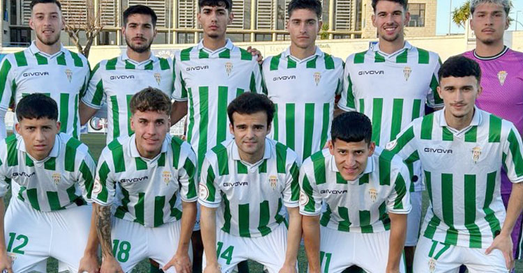 Formación del Córdoba B en Conil. Foto: CCF