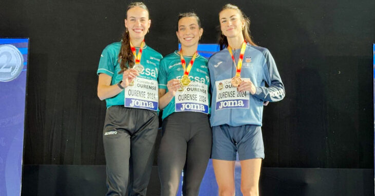 Carmen Avilés, a la izquierda, junto a Eva Santidrián y Blanca Hervás. Foto: RFEA