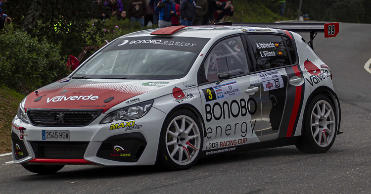 Una espectacular curva en pleno Rally-Crono Ciudad de Córdoba. Foto: Federación Andaluza de Automovilismo