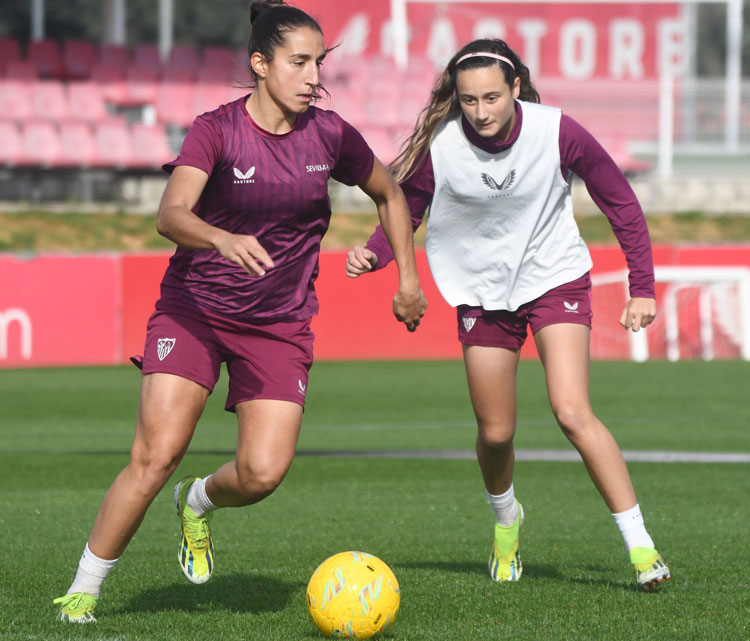 Alba Cerrato en un entrenamiento con el cuadro sevillista. Foto: Sevilla FC