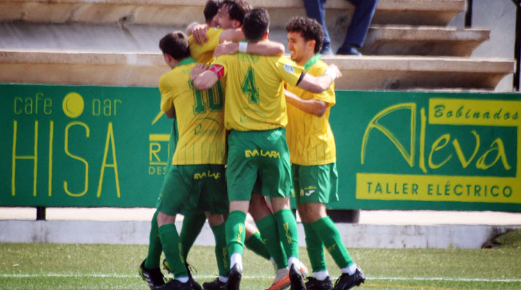 La celebración de uno de los tantos auriverdes. Imagen: Montilla CF
