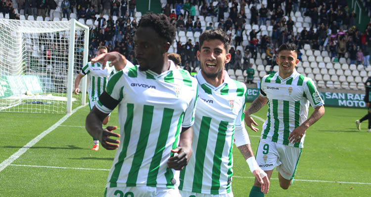 Diarra celebra su gol ante el Atlético Baleares.