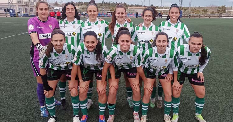 Formación del Córdoba Femenino ante el Levante B. Foto: CCF