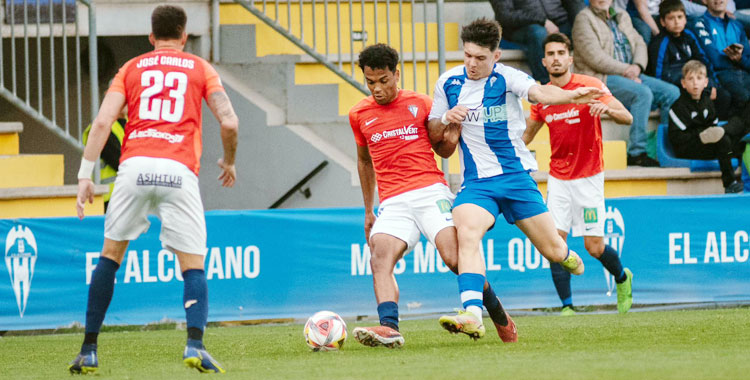 El cuadro blanquiazul en su encuentro del fin de semana pasado ante el San Fernando. Foto: CD Alcoyano