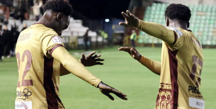 Diarra y Adilson celebrando el gol del luso en el Estadio Romano José Fouto, Foto: CCF