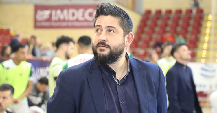 Josan González antes del duelo con el Peñíscola. Foto: Córdoba Patrimonio