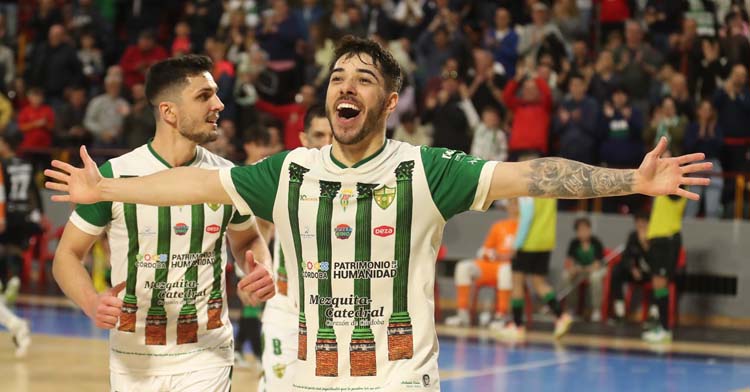 Lucas Perin celebra su gol ante el Real Betis. Foto: Córdoba Patrimonio