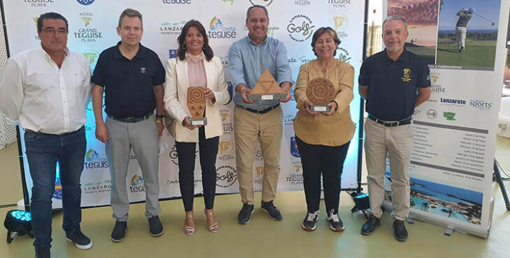 La autoridades lanzaroteñas en la presentación de la gran final del Circuito AESGOLF y la III Copa de Medios de golf de Lanzarote.