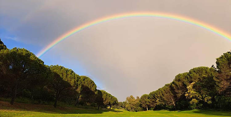 Así lució el arco iris durante el ProAm del PGA by Córdoba en la calle del hoyo 8.