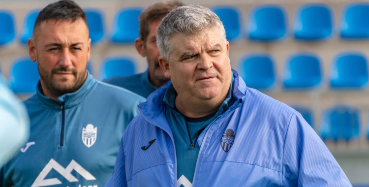 Onésimo en su última etapa como entrenador. Foto: Atlético Baleares