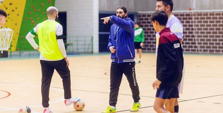 Farina, nuevo entrenador del Deportivo Córdoba Cajasur, ejerciendo como técnico