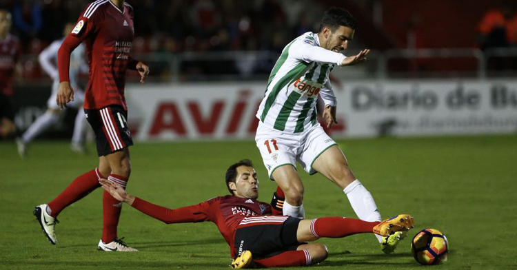 Alfaro en la última visita del Córdoba al Mirandés.