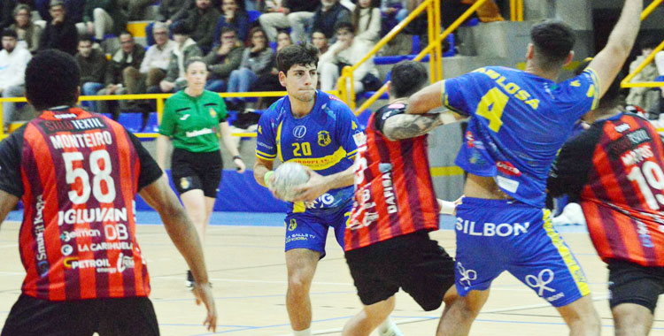 Antonio Pineda jugando como lasaliano. Foto: La Salle Balonmano